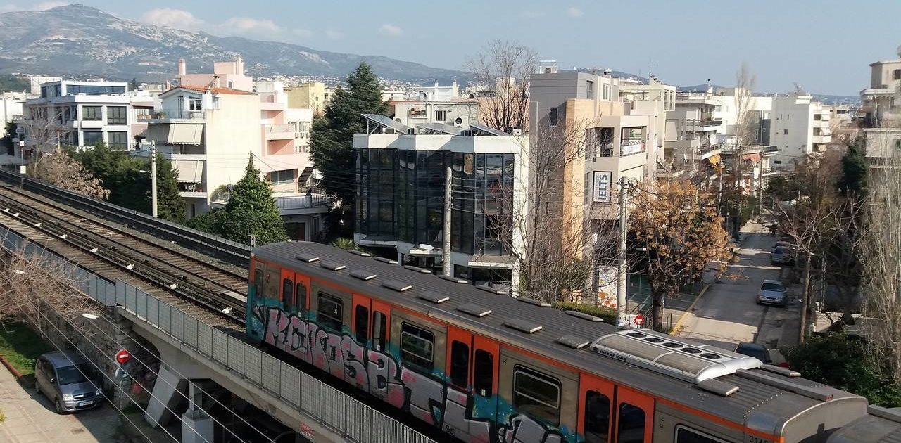 maroussi train
